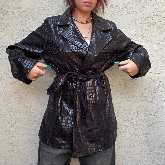 Y2k Shiny Metallic Alligator Skin Trench Coat - Picture 6 of 10